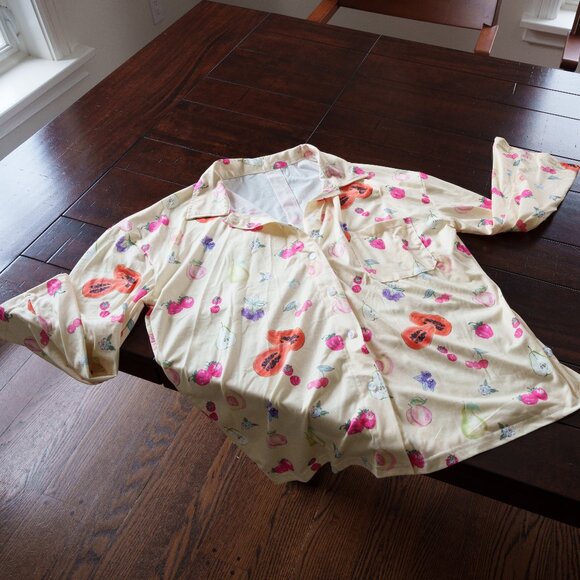 Cute fruit print pajama top - Picture 2 of 4